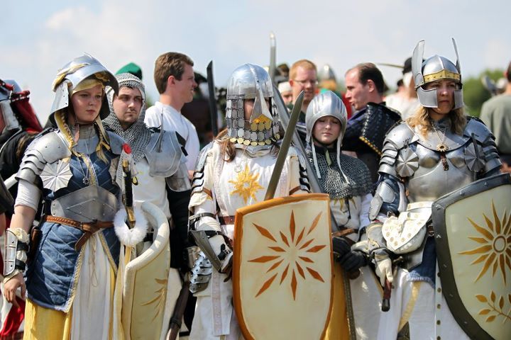 femaleknights_zps9913299f.jpg